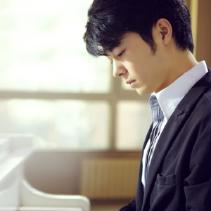 美女裸体推油露BB
